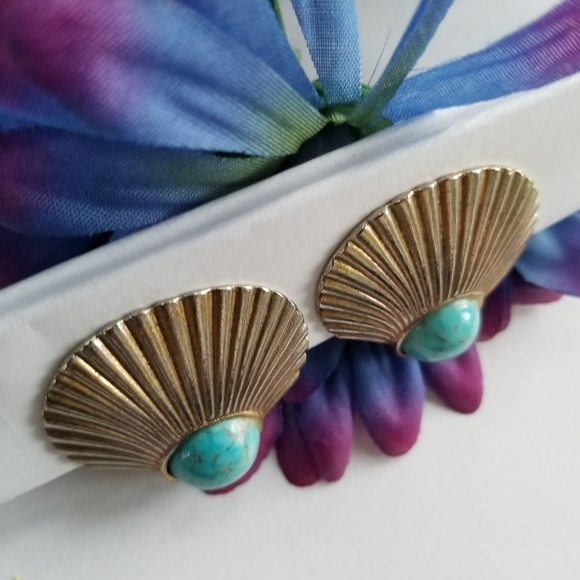 Relisted - Vintage Dauplaise fan shaped earrings blue cab - Picture 6 of 14